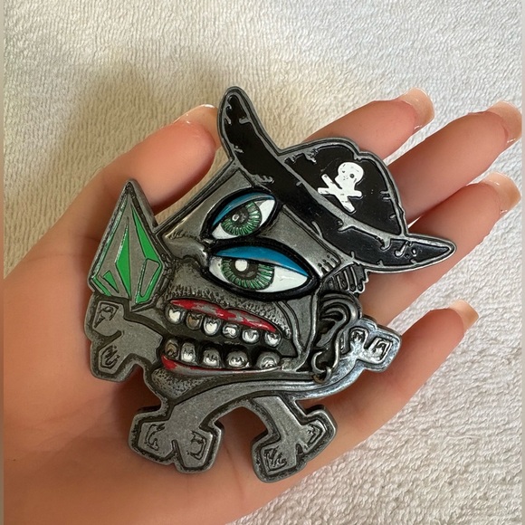 Rare Vintage VOLCOM Belt Buckle Pirate Monster Stone Skate Surf Costumes - Picture 6 of 6
